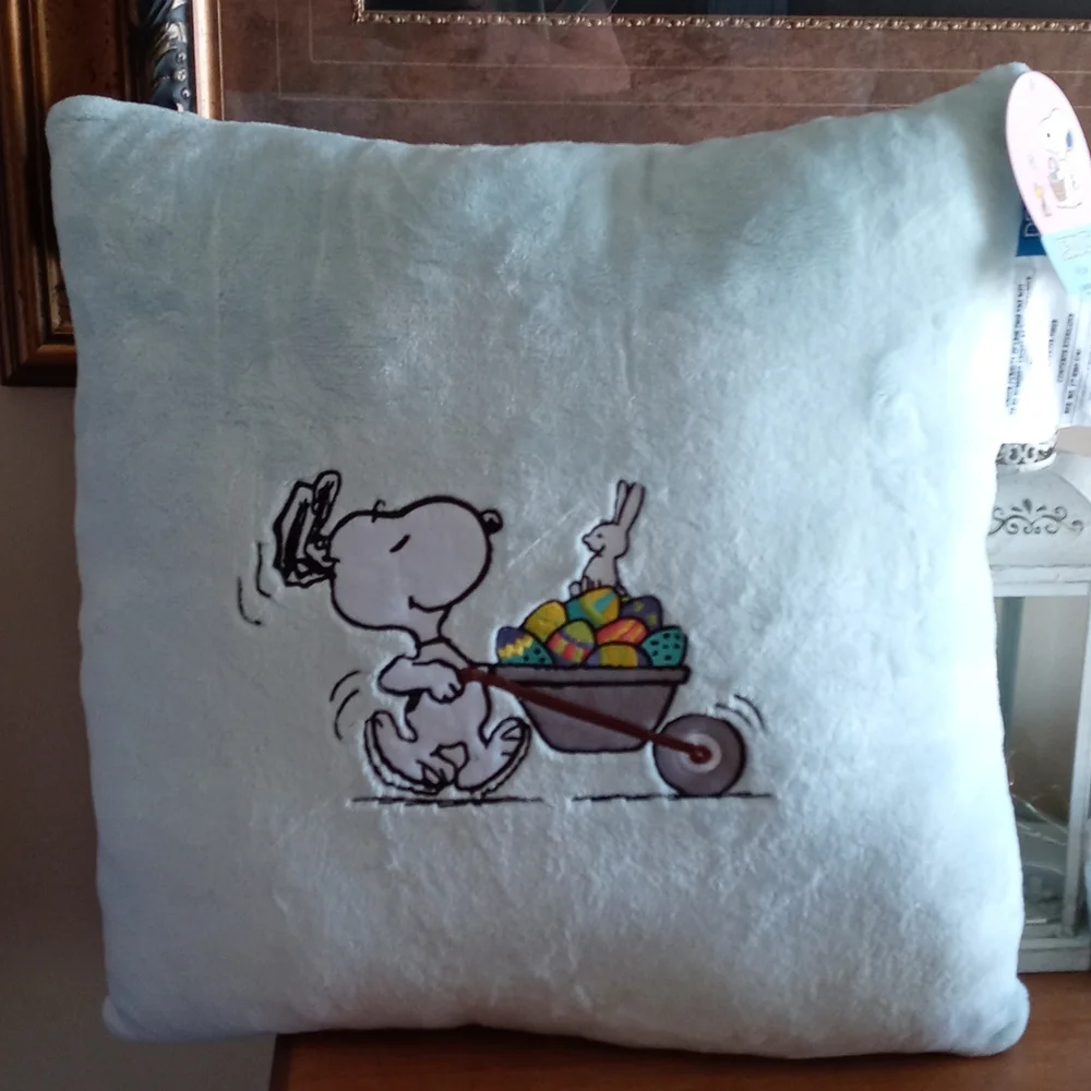 Snoopy Easter pillow